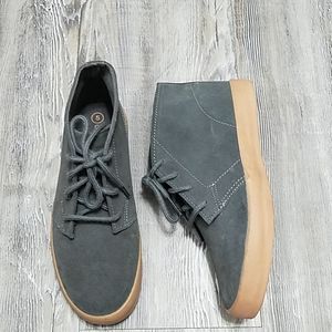 Cherokee Boys Suede Shoes size 5 Never Worn